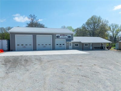 /international/us/1744-oklahoma-avenue-trenton-mo-110100213886/