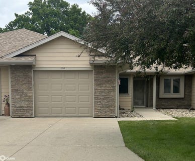 /international/us/324-16th-ave-ne-hampton-ia-110108471557/