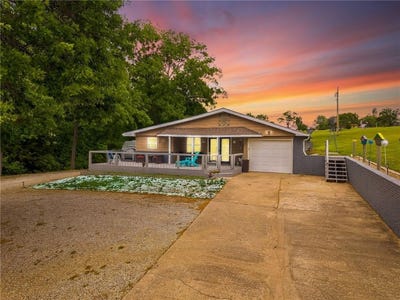 /international/us/143-lake-viking-terrace-gallatin-mo-110108076564/