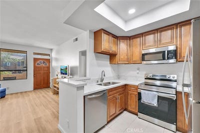 /international/us/5722-e-stillwater-avenue-orange-ca-110101405633/