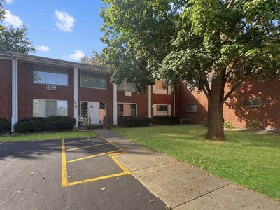 /international/us/124-north-whistler-avenue-freeport-il-110108965851/