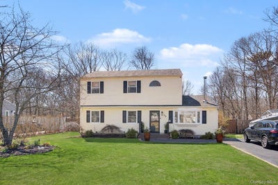 /international/us/64-sweetbriar-drive-mastic-ny-110107192159/