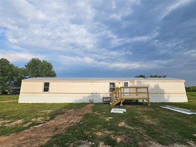 /international/us/8062-hwy-82-a-tahlequah-ok-110105385811/