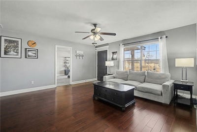 /international/us/924-s-25th-street-rogers-ar-110105710376/