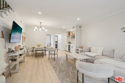 /international/us/5139-balboa-blvd-encino-ca-110108586771/