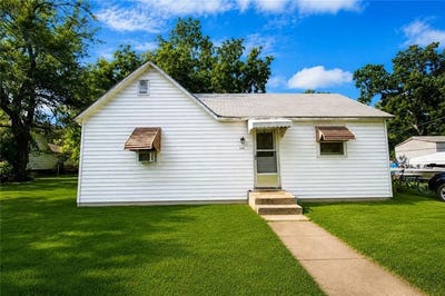 /international/us/210-w-7th-street-erie-ks-110108887902/