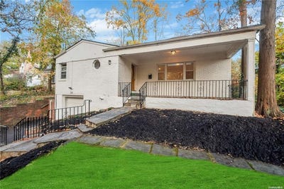 /international/us/21-ravine-road-great-neck-ny-110098032226/