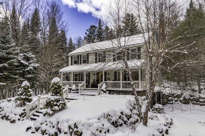 /international/us/13-uncas-road-inlet-ny-110100196791/