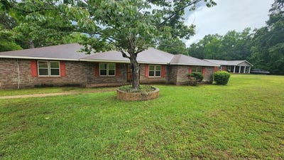/international/us/2905-7th-street-phenix-city-al-110108256283/