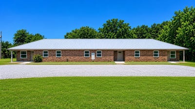/international/us/412-w-franklin-street-alvord-tx-110108617084/