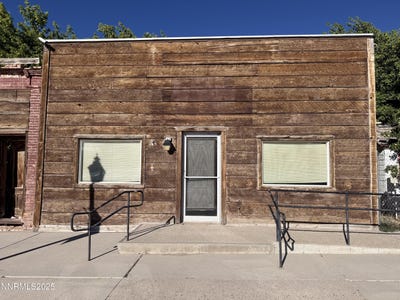 /international/us/21-n-main-street-eureka-nv-110101221358/