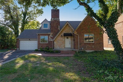 /international/us/3487-far-hills-avenue-kettering-oh-110120424742/