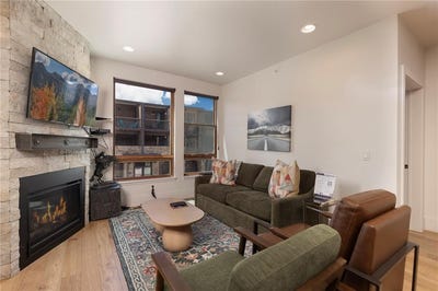 /international/us/1080-blue-river-parkway-silverthorne-co-110107055903/