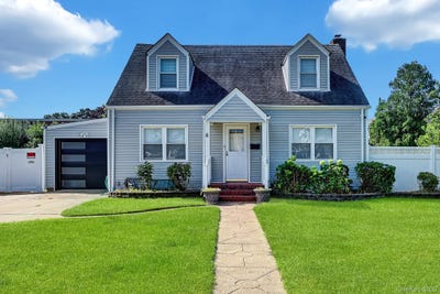 /international/us/6-manchester-street-westbury-ny-110110319284/