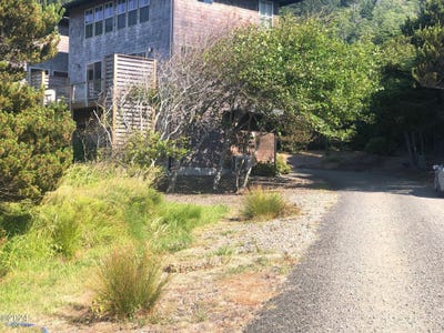/international/us/t-l-3600-village-lane-yachats-or-110104218315/