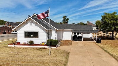 /international/us/305-e-main-street-hydro-ok-110120016352/