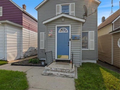 /international/us/128-3rd-street-nashwauk-mn-110101437133/