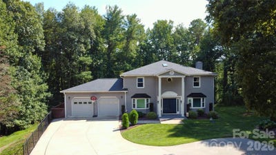 /international/us/2193-hawthorne-lane-wilkesboro-nc-110104017300/