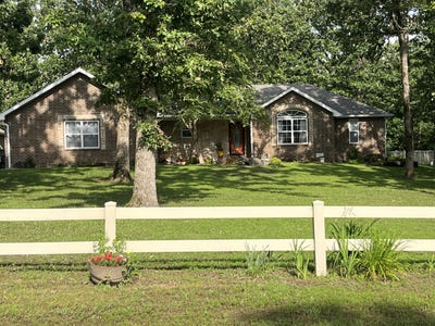 /international/us/4120-s-119th-road-bolivar-mo-110100051637/