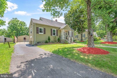 /international/us/6709-larches-ct-suitland-md-110100468720/