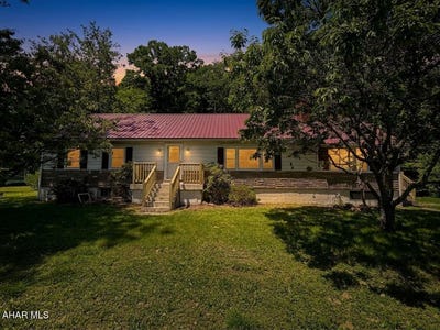 /international/us/890-puzzletown-road-duncansville-pa-110108507522/