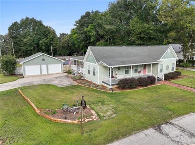 /international/us/52-ridge-street-locust-grove-ga-110120509378/
