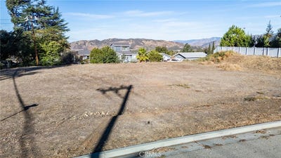 /international/us/36140-highland-avenue-yucaipa-ca-110106820674/