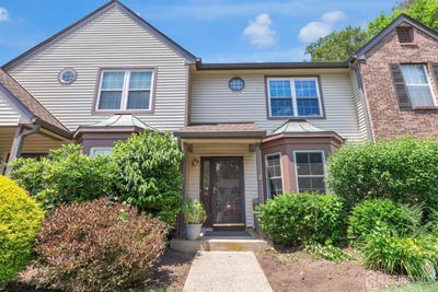 /international/us/1111-hickory-court-south-brunswick-nj-110100653076/