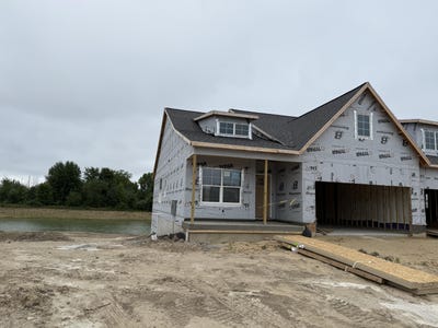 /international/us/11948-smithfield-drive-holland-mi-110098983690/