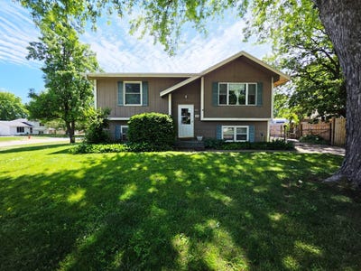 /international/us/1000-5th-street-nw-altoona-ia-110108269312/