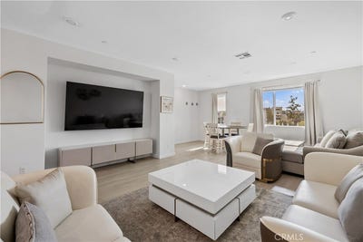 /international/us/27579-sanctuary-ct-valencia-ca-110120127170/