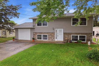 /international/us/1104-walrath-st-sparta-wi-110109192569/