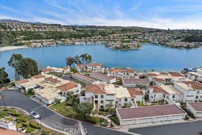 /international/us/22482-petra-mission-viejo-ca-110097829561/