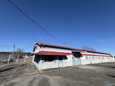 /international/us/13612-alabama-highway-68-crossville-al-110096613930/?lang=zh-tw