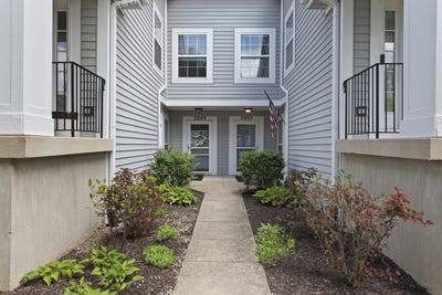 /international/us/2805-packford-lane-aurora-il-110107960134/