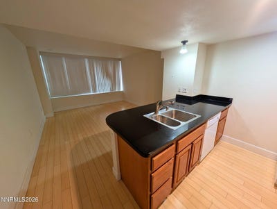 /international/us/450-n-arlington-avenue-reno-nv-110105398411/
