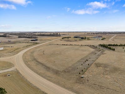 /international/us/4320-rumley-road-26-velva-nd-110107344255/