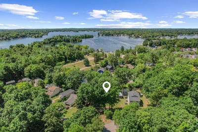 /international/us/4325-oakguard-drive-white-lake-mi-110109352437/