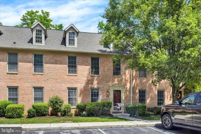 /international/us/1487-olde-oak-court-mechanicsburg-pa-110109088448/
