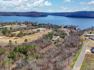 /international/us/earl-caldwell-drive-lot-4-guntersville-al-110106523772/