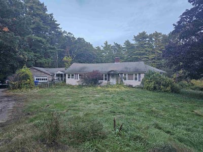 /international/us/108-rockingham-road-londonderry-nh-110120604486/