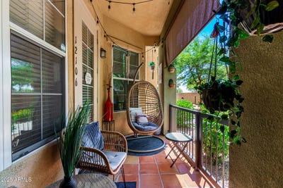 /international/us/14575-w-mountain-view-boulevard-surprise-az-110100835413/