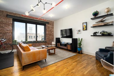 /international/us/2416-1st-avenue-birmingham-al-110107847077/