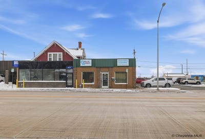 /international/us/813-e-lincolnway-cheyenne-wy-110087719143/