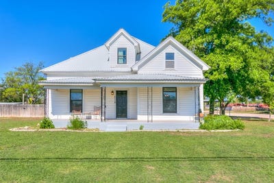/international/us/511-elm-st-sterling-city-tx-110100755020/