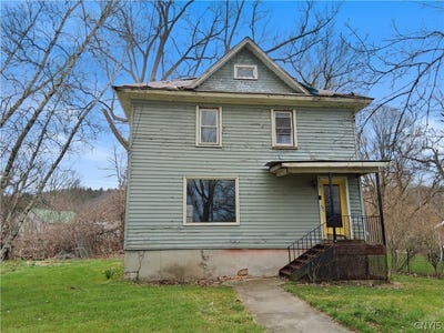 /international/us/225-clinton-street-montour-falls-ny-110107542585/