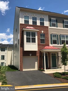 /international/us/201-shamrock-drive-stafford-va-110108439182/