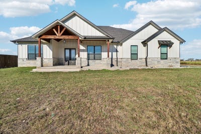 /international/us/1360-county-road-4522-decatur-tx-110120551085/