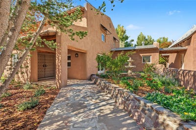 /international/us/224-simpson-taos-nm-110120510057/
