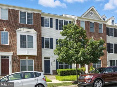 /international/us/42896-pamplin-terrace-chantilly-va-110109737959/